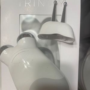 NuFace Trinity With Lip & Eye Attachment